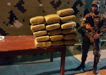 EJÉRCITO OCUPA DROGAS EN DAJABON
