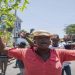 Haitianos bloquean carreteras y se movilizan en protestas por apagones