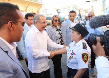 Danilo Medina realiza amplio recorrido por San Pedro de Macorís; evalúa oportunidades de desarrollo para la provincia y su gente