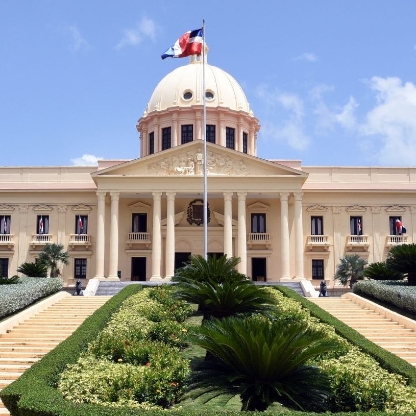 Poder Ejecutivo aprueba seis reglamentos del Intrant