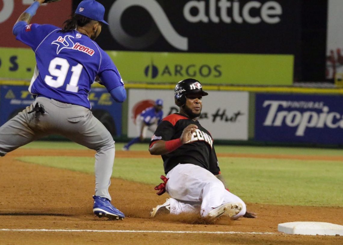 Leones y Toros buscan pasar a la final beisbol profesional dominicano