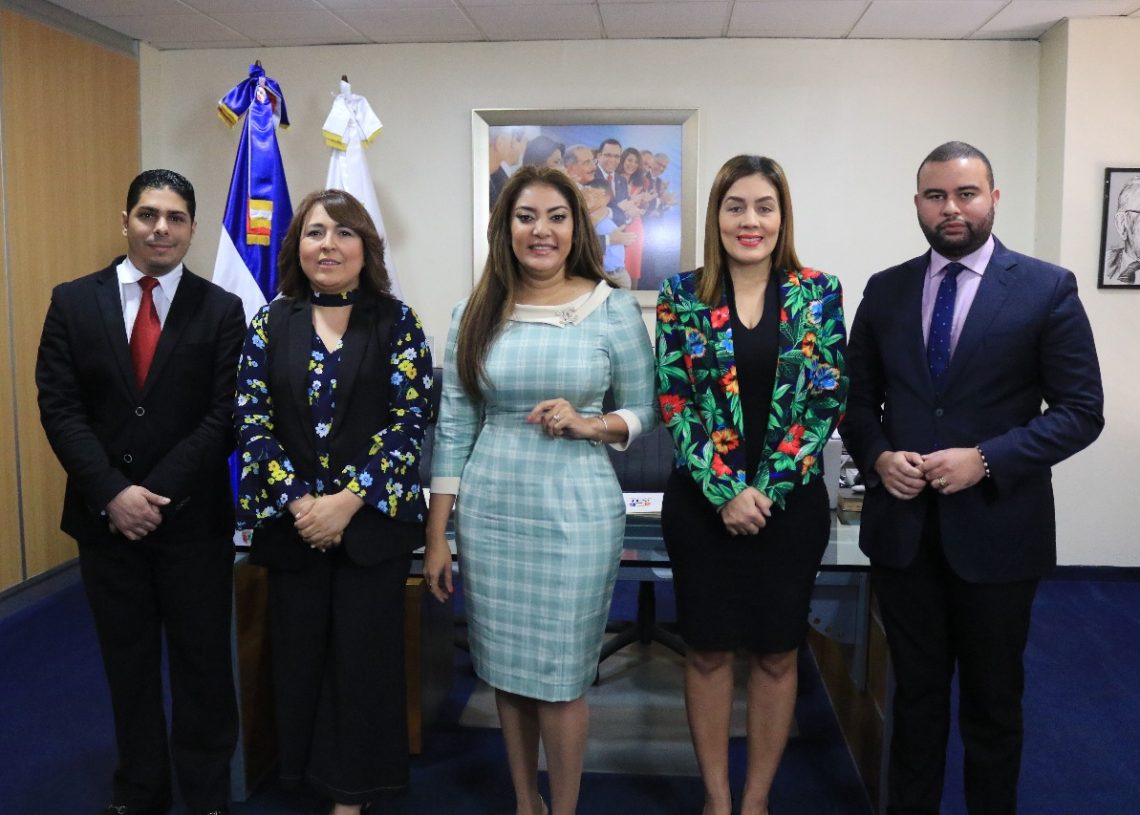 MINISTERIO DE LA JUVENTUD OTORGARÁ 500 BECAS