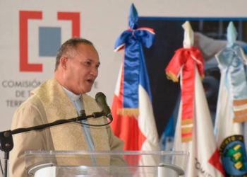“Usted es nuestro padre”, le dice cura de Castañuelas a Danilo al pedir su reelección