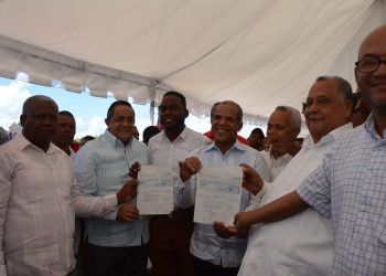 Con 93 millones de pesos gobierno a través del FEDA respalda productores de Pedernales