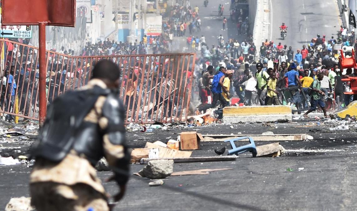 EEUU refuerza seguridad de su embajada en Haití