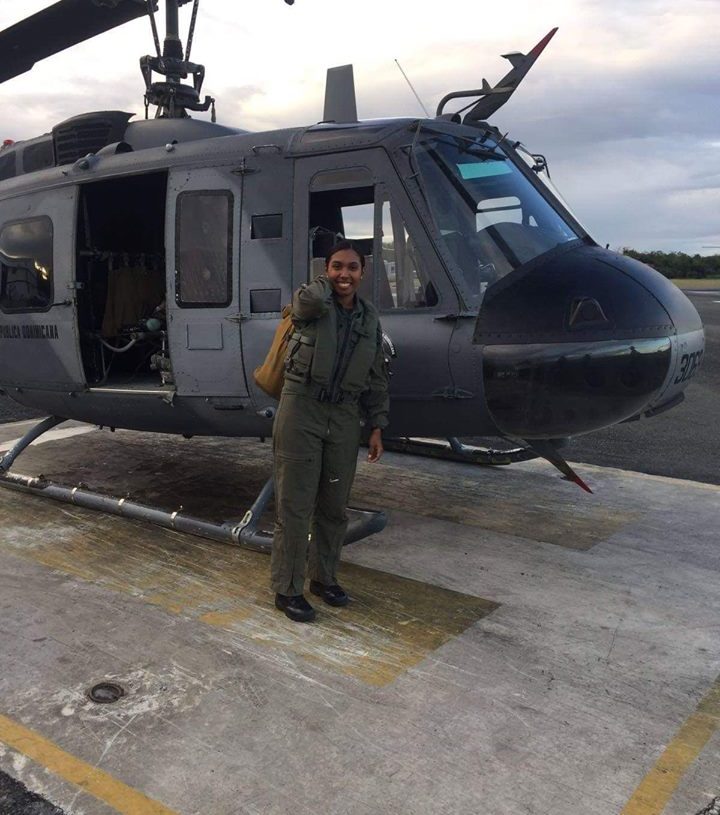 Mujer se corona como primera capitán nave Escuadrón de Rescate de la FARD