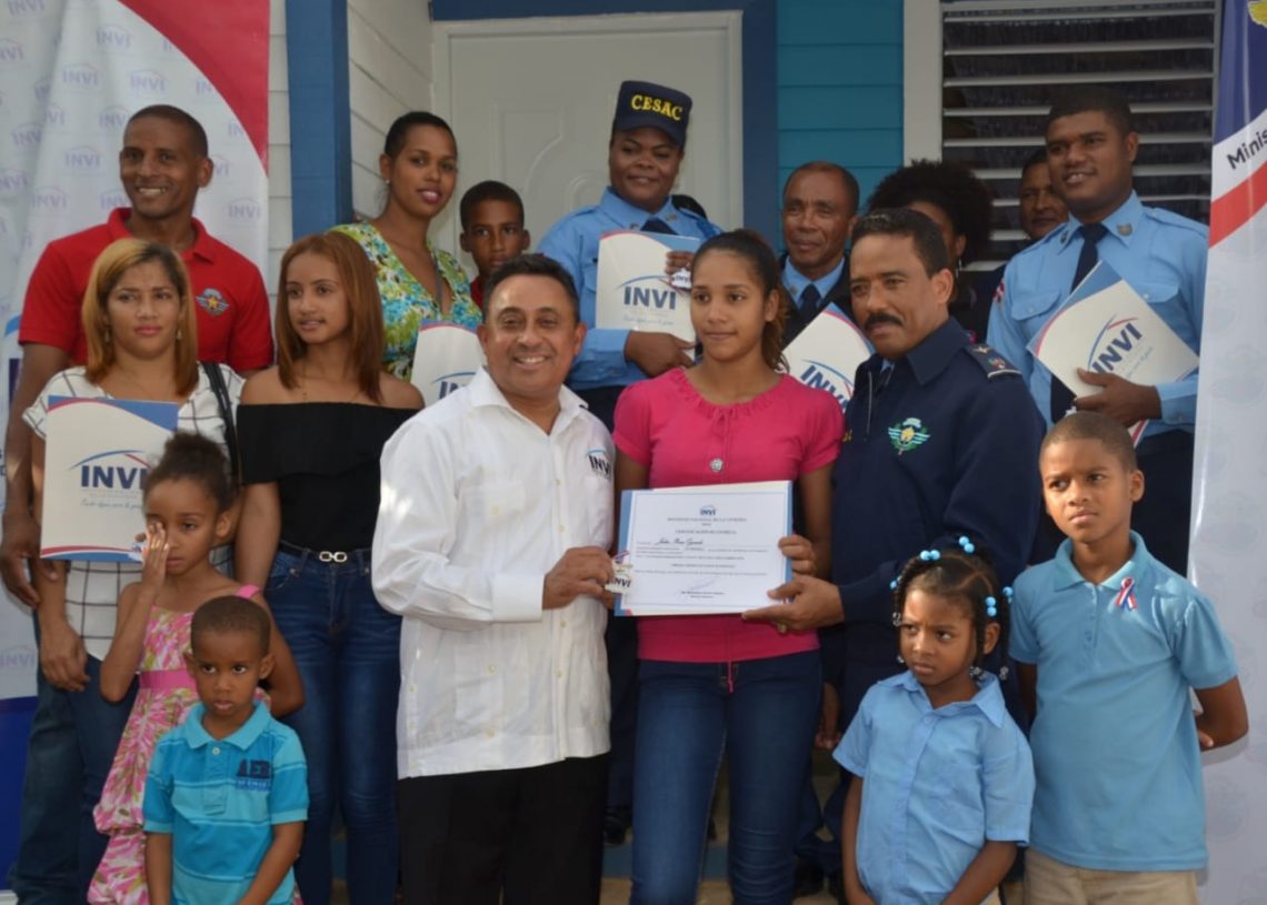 CESAC e INVI entregan viviendas prometidas agentes