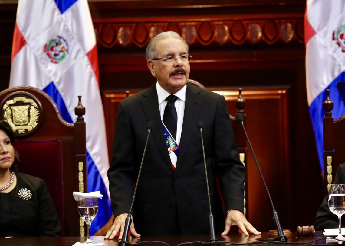 Para garantizar vida digna a adultos mayores, Danilo Medina pondrá en marcha pensiones solidarias