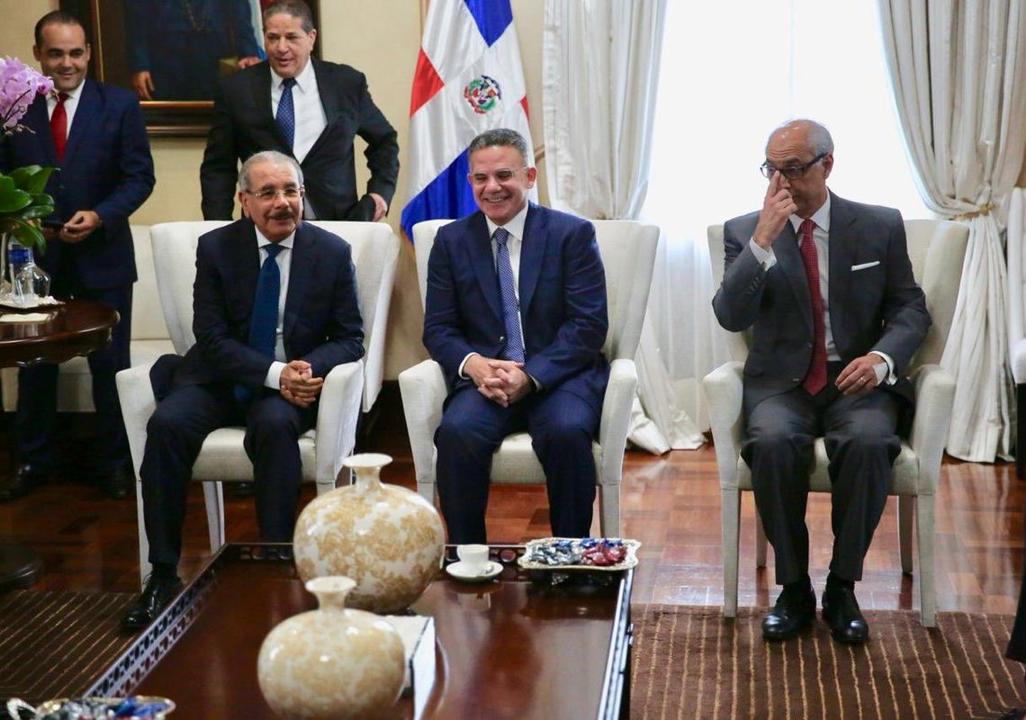 Presidente Danilo Medina recibe nueva junta directores CONEP