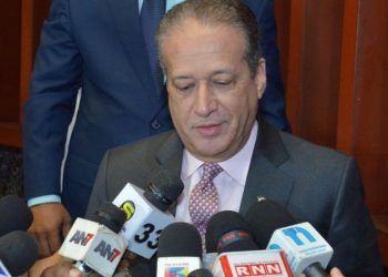 Reinaldo llama a DM y Leonel a zanjar sus diferencias y apoyen su candidatura