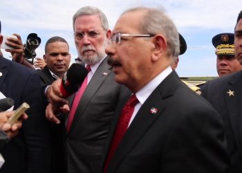 Danilo Medina resalta interés de Donald Trump en cooperar con el Caribe; destaca cordialidad y respeto gobierno estadounidense
