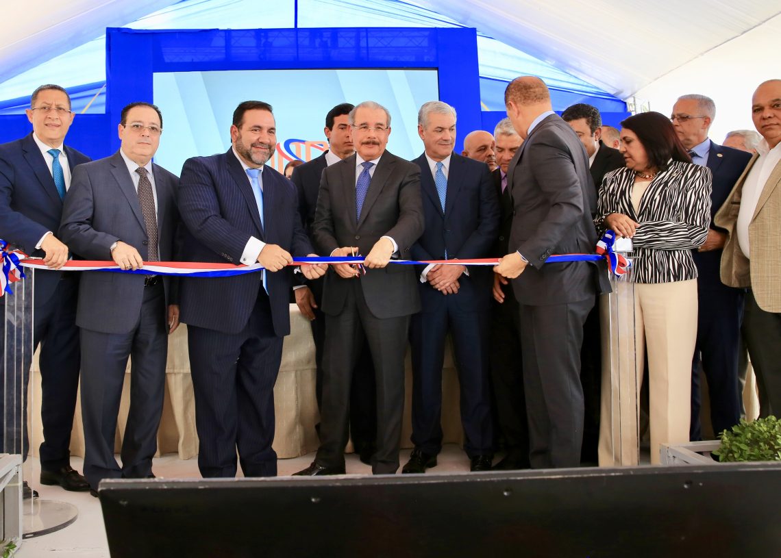 Danilo Medina entrega carretera Jarabacoa-Manabao-La Ciénaga; favorecerá desarrollo agropecuario y turístico de la zona