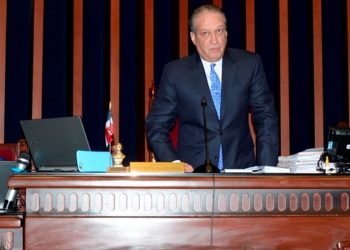 Pared Pérez pide a diputados investigar si el TSE ha violado Constitución de RD