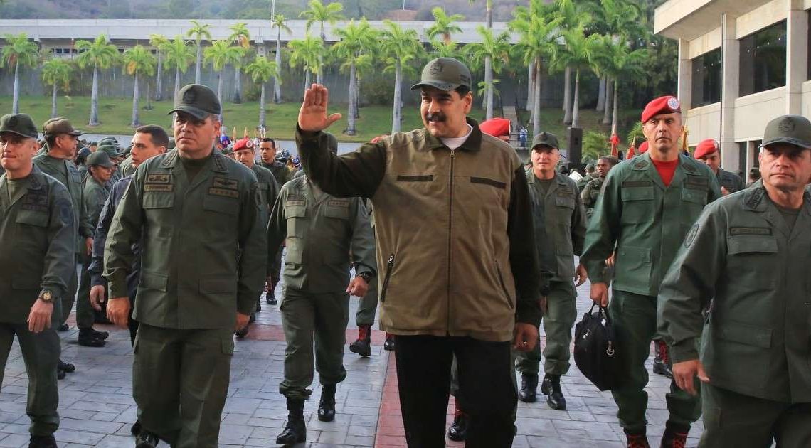 VENEZUELA: Maduro encabeza marcha hoy con miles de miembros del Ejército