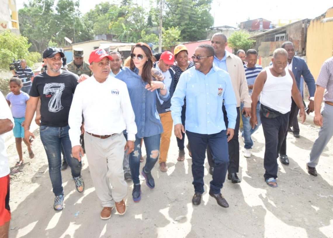 INVI realiza levantamientos de viviendas en Barrio Nuevo, SDN