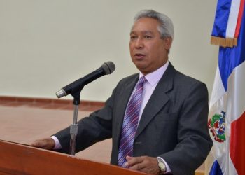 Ministro de Economía considera que no deben hacerse actos proselitistas en este período