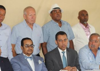 Califican de “cantinflada” convención reeligió a MVM como presidente PRD