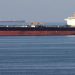 Sanciones contra Venezuela e Irán elevan a récord crudo almacenado en el mar