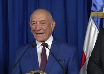 VIDEO: Inversionistas españoles presentan a Danilo Medina proyecto astillero en Azua para construcción y reparación de buques. Crearán 600 empleos