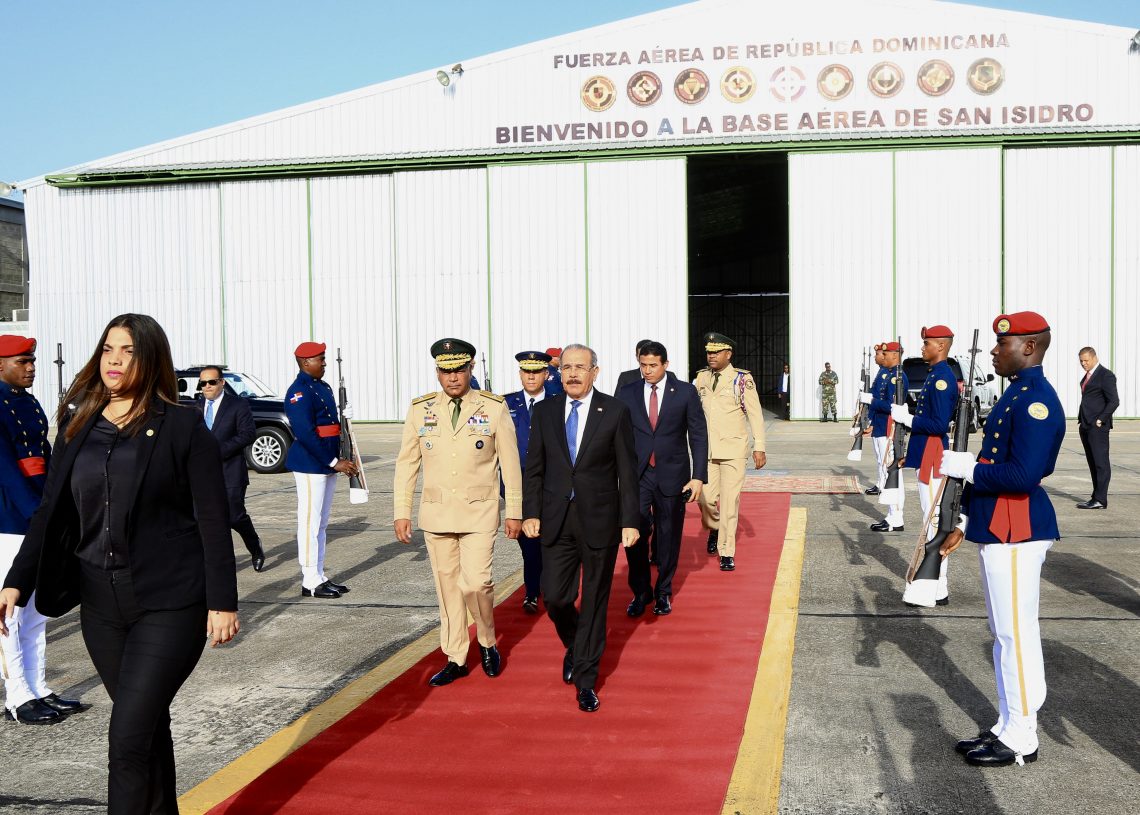 Presidente Danilo Medina sale hacia Panamá, para asistir a toma de posesión de Laurentino Cortizo