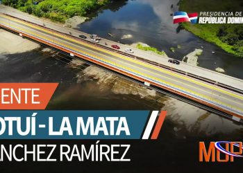 VIDEO:En Sánchez Ramírez, Danilo Medina entrega 6 obras viales que energizan actividad productiva y agregan valor a propiedades
