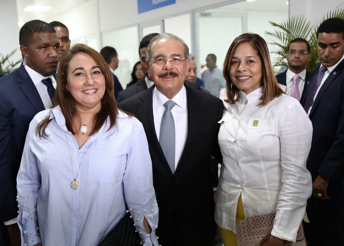 Danilo Medina asiste a inicio de operaciones sexta etapa del Parque Industrial Víctor Espaillat Mera, generará más de 16 mil nuevos empleos