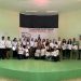 Luís Estrella entrega computadoras a estudiantes meritorios de Río San Juan