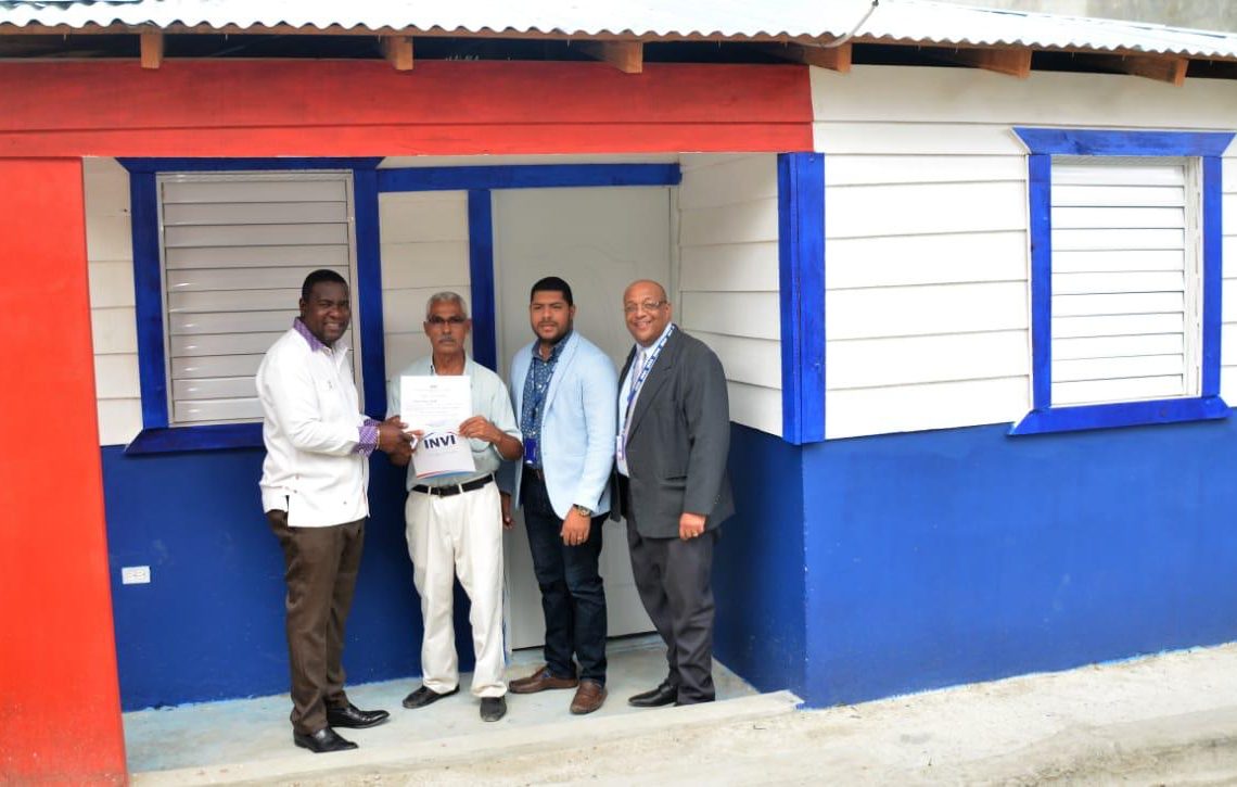 INVI entrega cuatro viviendas en varios municipios de Santo Domingo