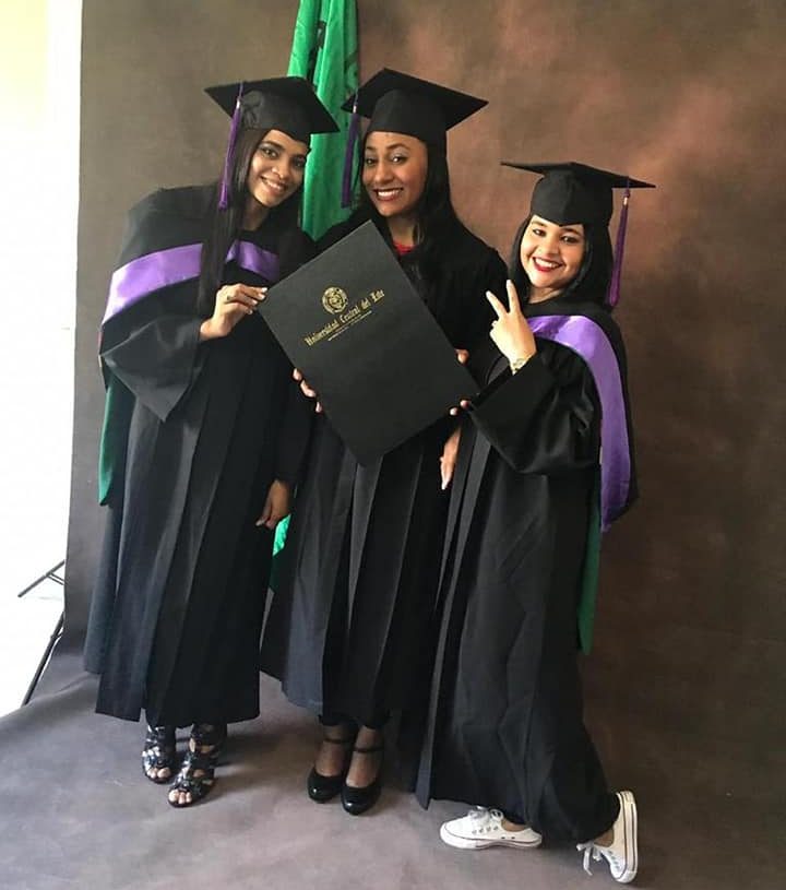 Las personas con títulos universitarios ganan un 57 % más y sufren menos desempleo