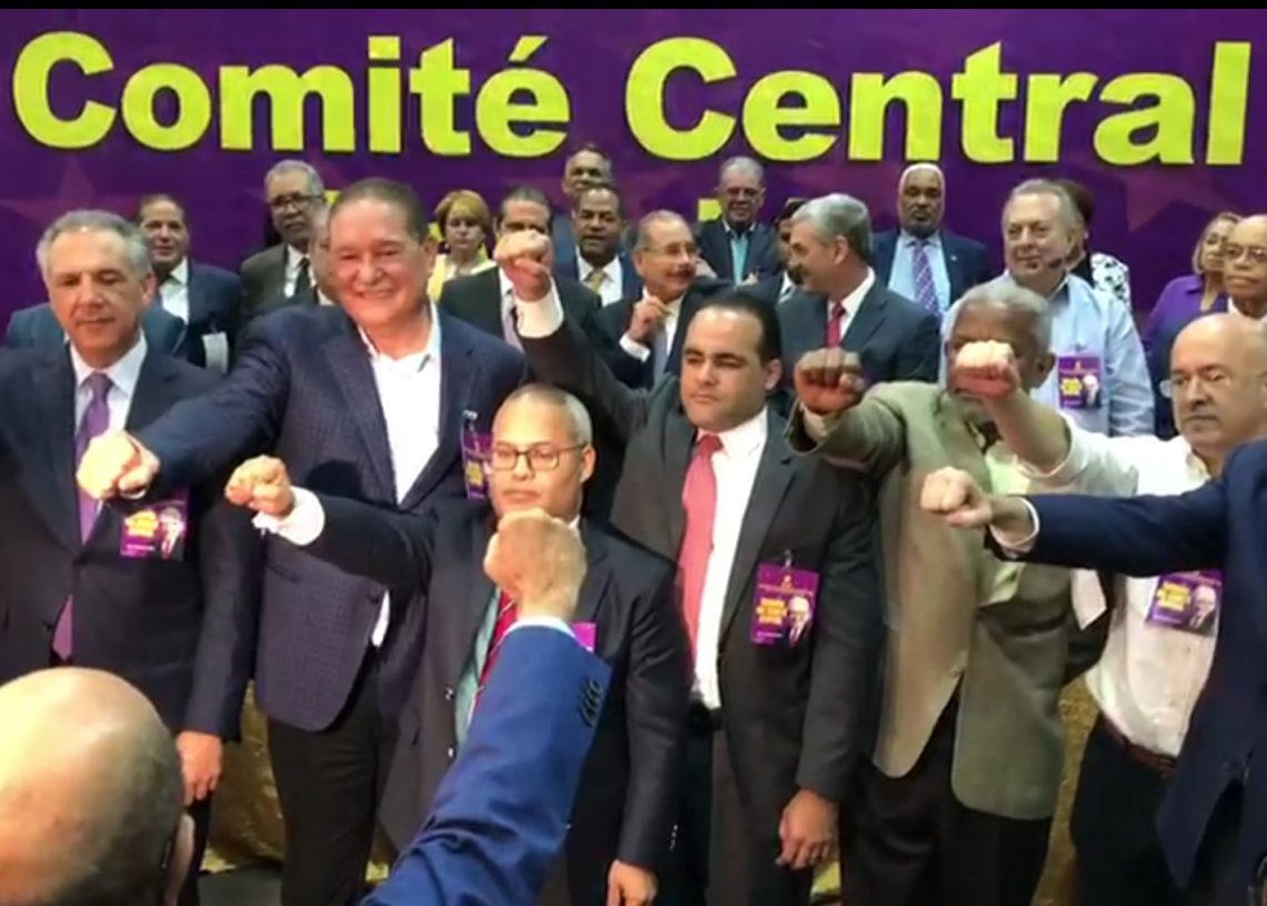 Temistocles Montas juramenta nuevos integrantes del CP PLD