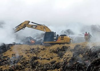 Humareda saca a familia de cuarentena y la obliga a abandonar la capital