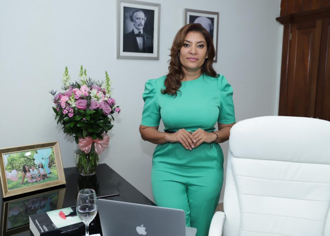 Ministra de la Juventud deplora planes del PRM de eliminar el Ministerio de la Juventud