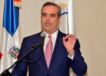 Abinader designa su gabinete de salud para atender situación del COVID-19