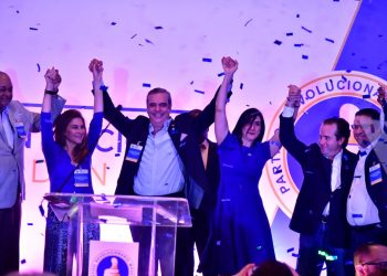 Luis Abinader recibirá un país con graves problemas