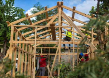 INVI inicia reparación de viviendas a familias afectadas por tormenta en Hato Mayor