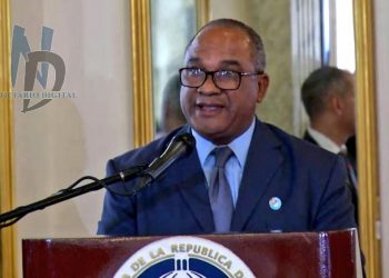 Renuncia director de comunicaciones del ministerio de Salud Pública; Olivo de León «A DICOM y Plutarco que designen a quien entiendan»