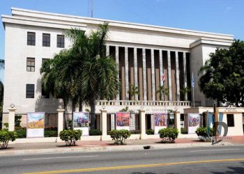 Educación comenzará este lunes capacitación a profesores para año escolar a distancia