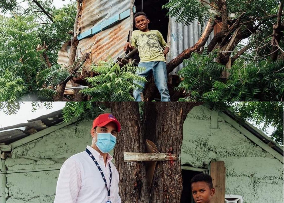Le construirán casa a niño de 13 años que vivía en un árbol 