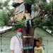 Le construirán casa a niño de 13 años que vivía en un árbol 