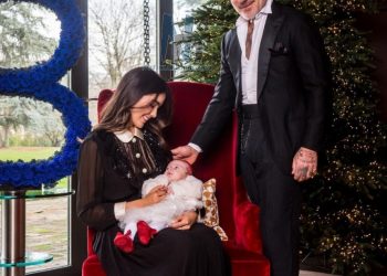 Gianluca Vacchi presenta a su hija y revela que nació con paladar hendido