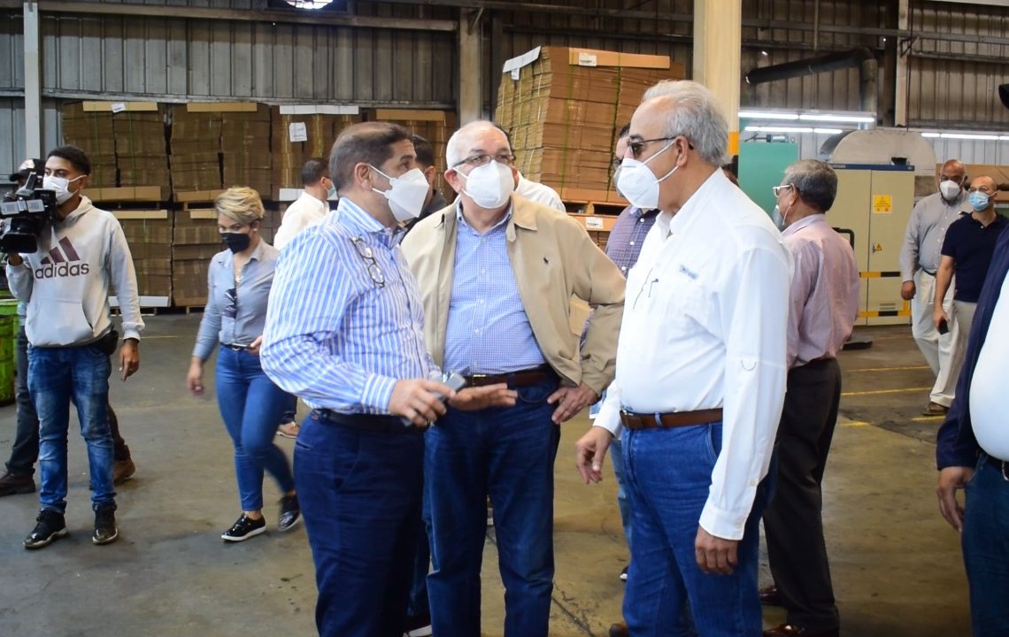 Gobierno a través de Agricultura irá en auxilio de productores de tomate, financiará más de 378 millones de pesos