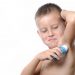 ¿Por qué huelen mal las axilas de mi niño?
