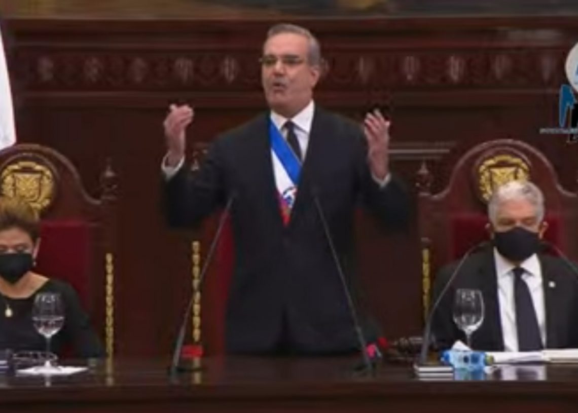 VIDEO – Abinader anuncia construcción de más de 102 obras y proyectos de inversión