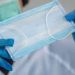 Logran un material que elimina el virus y podría utilizarse en mascarillas