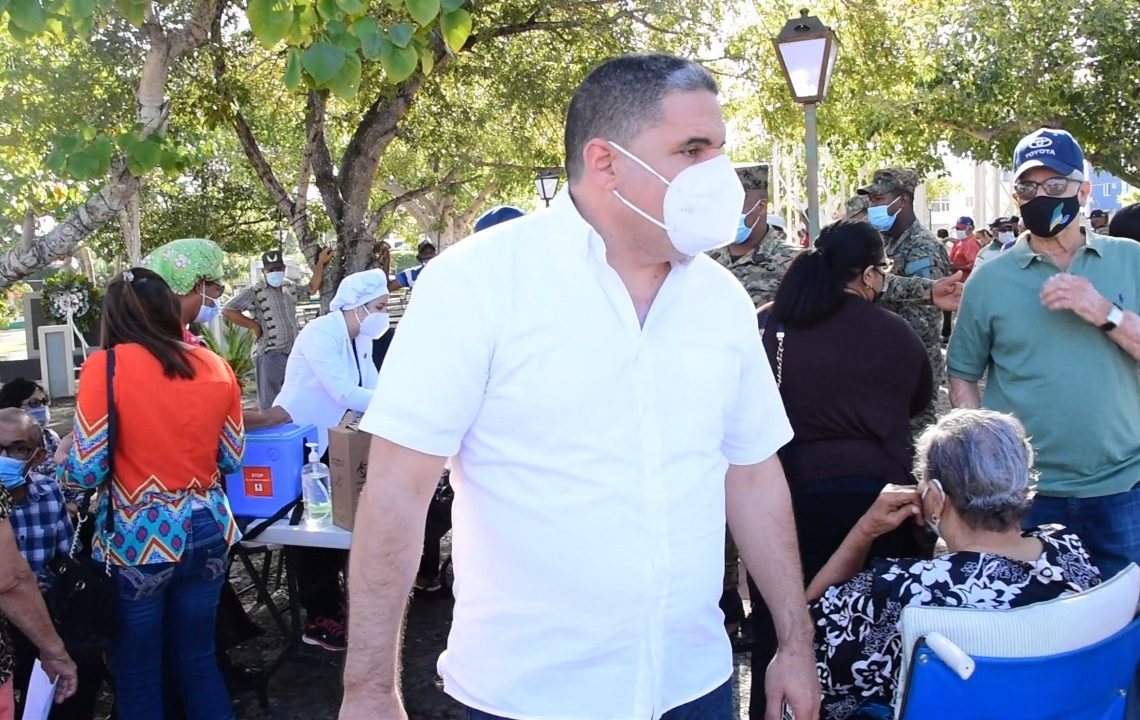 Salud Pública de Montecristi mañana recibirá más vacunas y no realizará operativo