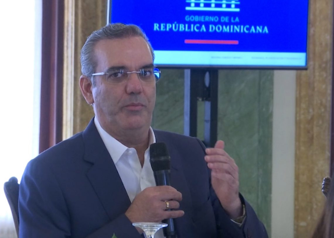 Gobierno cita esfuerzos para amortiguar precios locales por factores internacionales