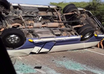 AHORA accidente deja muertos y varios heridos en Hato del Medio