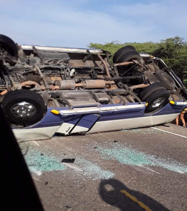 AHORA accidente deja muertos y varios heridos en Hato del Medio