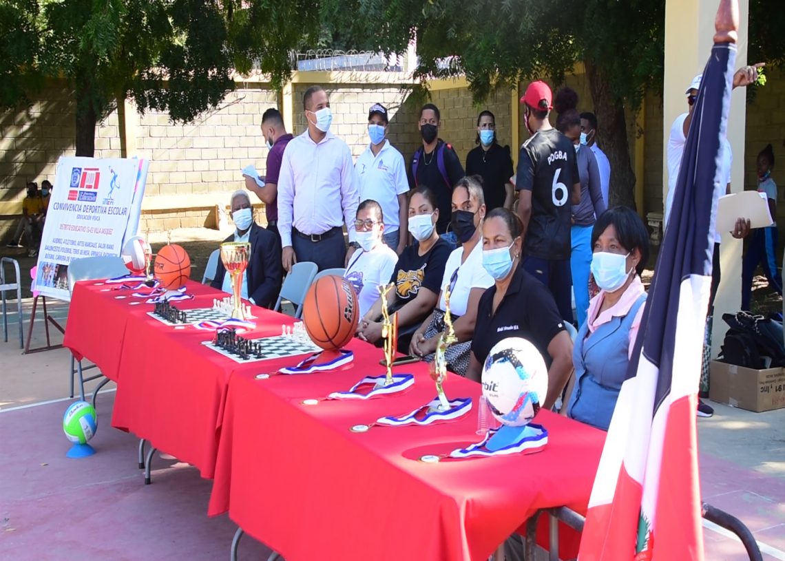 Celebran acto inaugural Convivencia Curricular Educación Física en la Regional 13