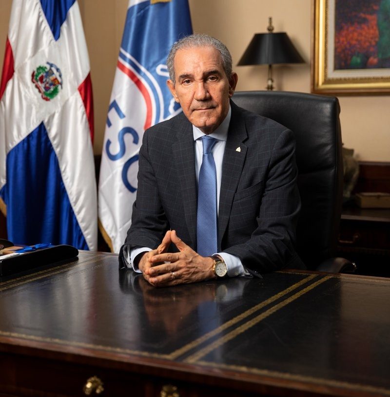 MESCYT llama a universidades a la presencialidad